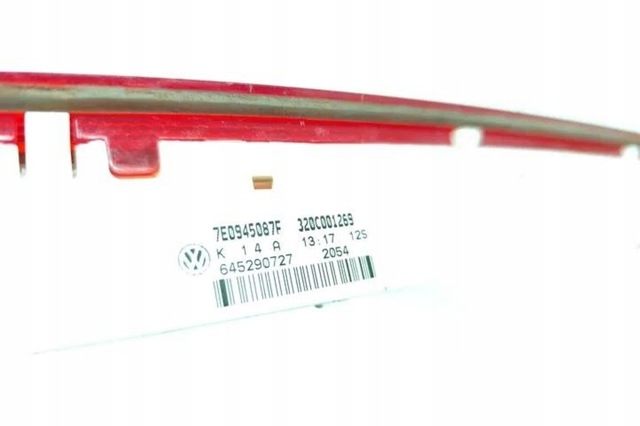 Задні стопи 7E0945087F VAG