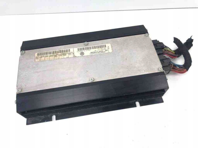 Підсилювач звуку аудіосистеми 7L6035466 VAG