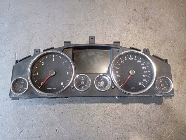 Щиток приладів додатковий 7L6920885R VAG