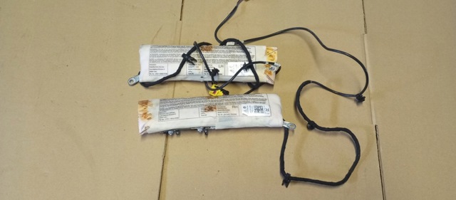 Подушка безпеки AIRBAG спинки сидіння, лівого 7P0880241A VAG