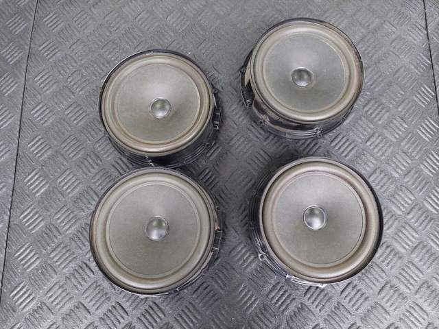 Динамік передньої двері 7P6035454 VAG
