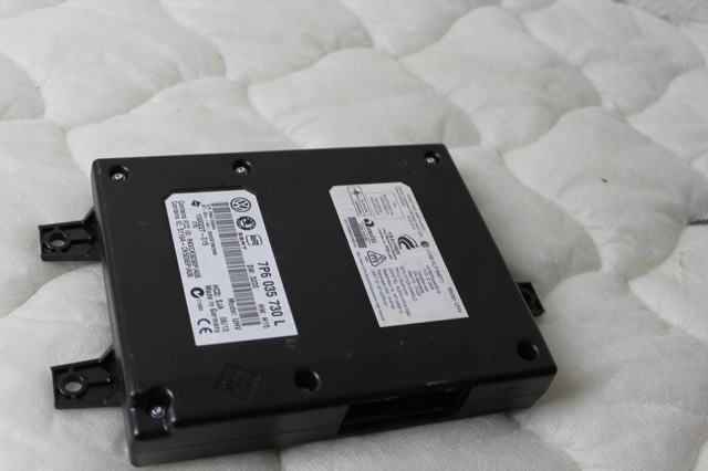 Блок керування Bluetooth 7P6035730L VAG
