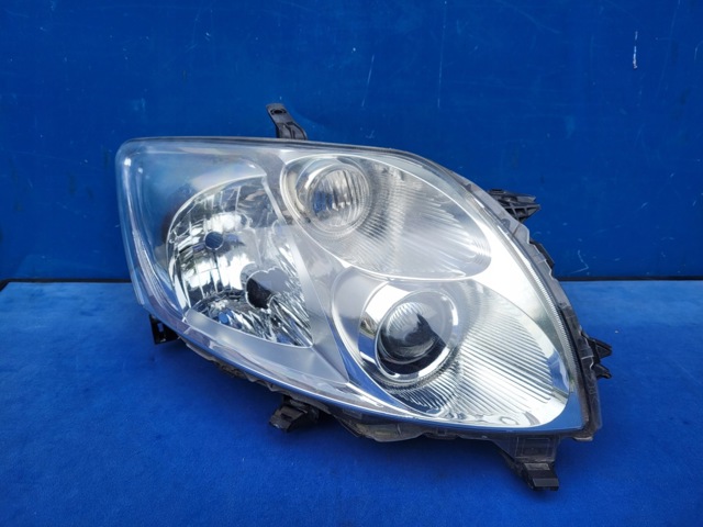 Фара комбінована, передня 8113002470 TOYOTA