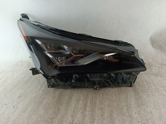 Фара правая 8114578240 TOYOTA