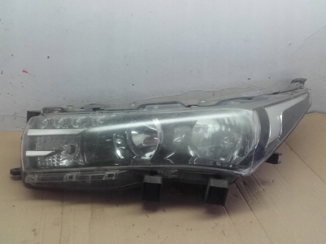 Фари 8115002E71 TOYOTA