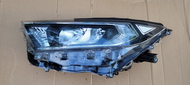 Фара ліва передня 8118542840 TOYOTA