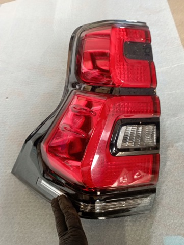Ліхтар задній лівий 8156160C30 TOYOTA