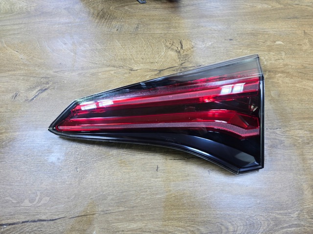 Стоп задній 8158042032 TOYOTA