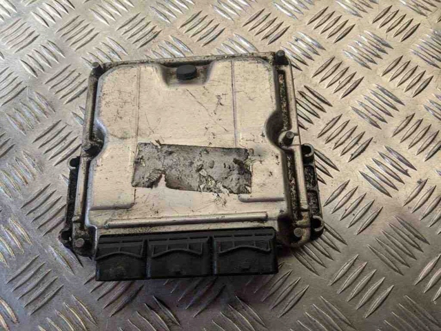 Комп'ютер двигуна 8200039569 RENAULT