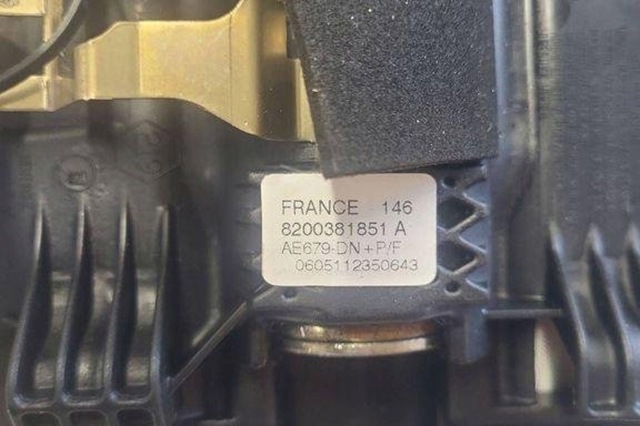 Подушка безпеки водія 8200381851A RENAULT