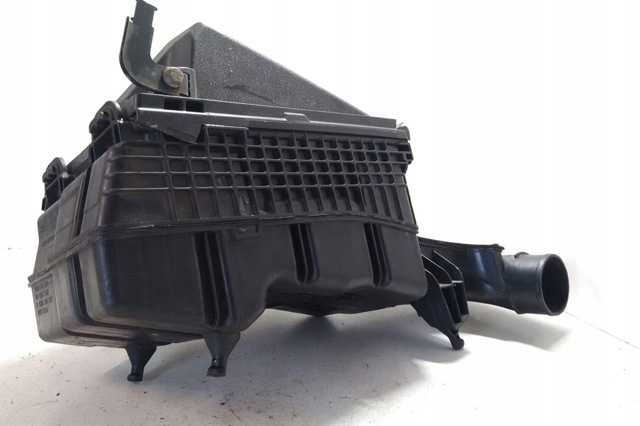 Корпус повітряного фільтра 8200545836 RENAULT