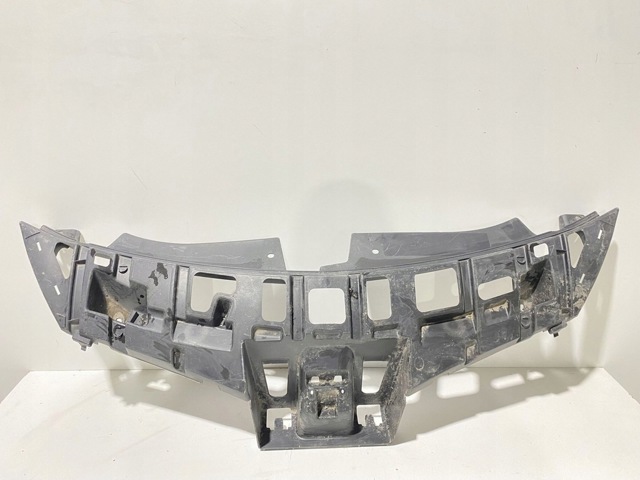 Решітка переднього бампера, центральна 8200682290 RENAULT