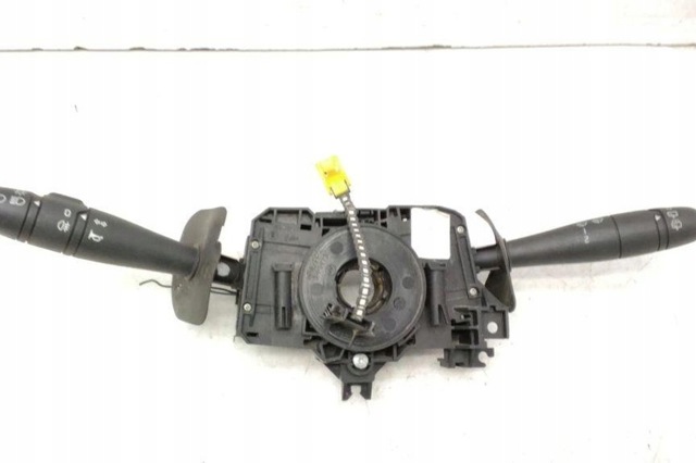 Перемикач підрульовий, правий 8200792584 RENAULT