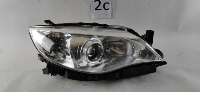 Права блок фара 84001FG021 SUBARU