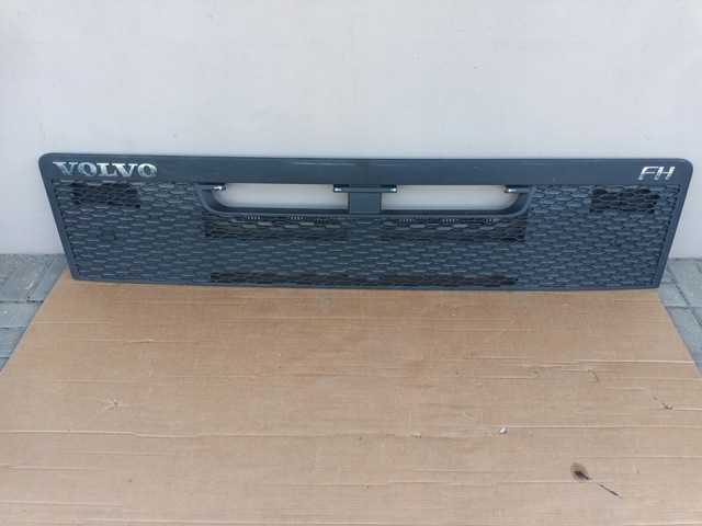 Решітка 84033228 VOLVO