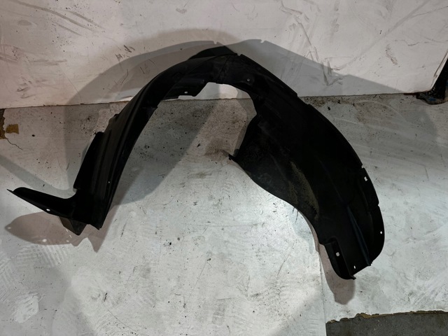Підкрилок передній лівий 868114D000 HYUNDAI