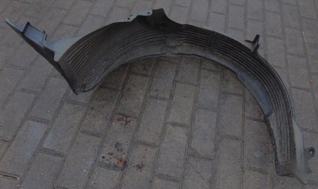 Підкрилок передній правий 868121Y000 HYUNDAI