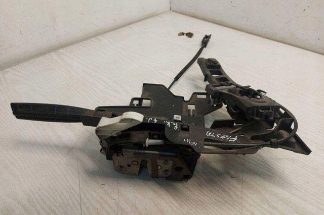Замок водійських дверей 8A6AA21813AD FORD