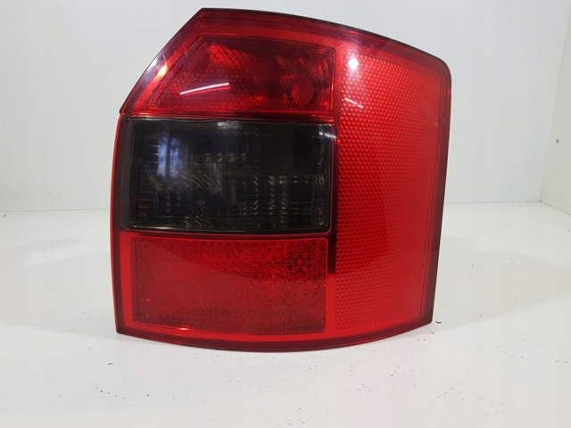 Задні ліхтарі 8E9945096 VAG