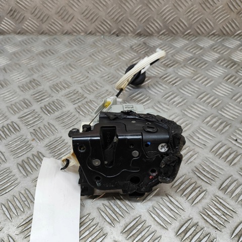 Замок задньої дверї, правої 8K0839016E PORSCHE