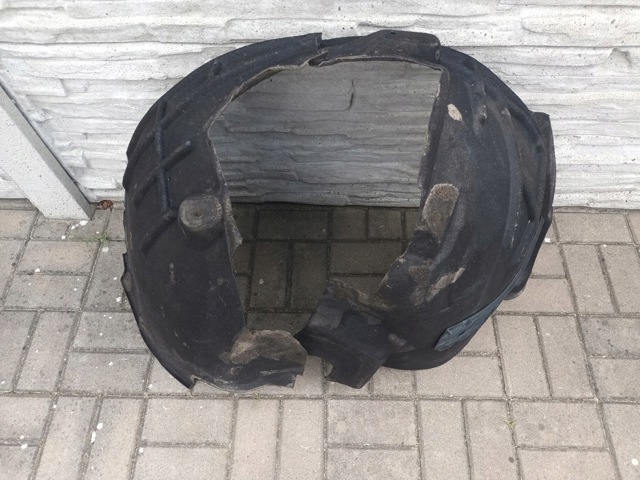 Підкрилок передній лівий 8R0821171 VAG
