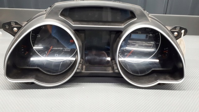 8T0920950Q VAG