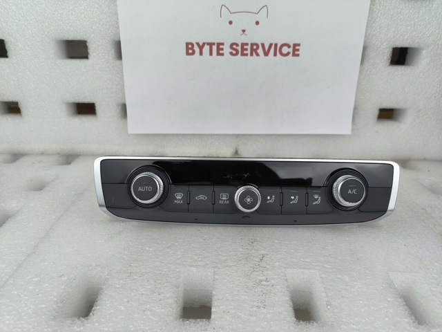 Блок управління кондиціонером 8V0820043AE VAG