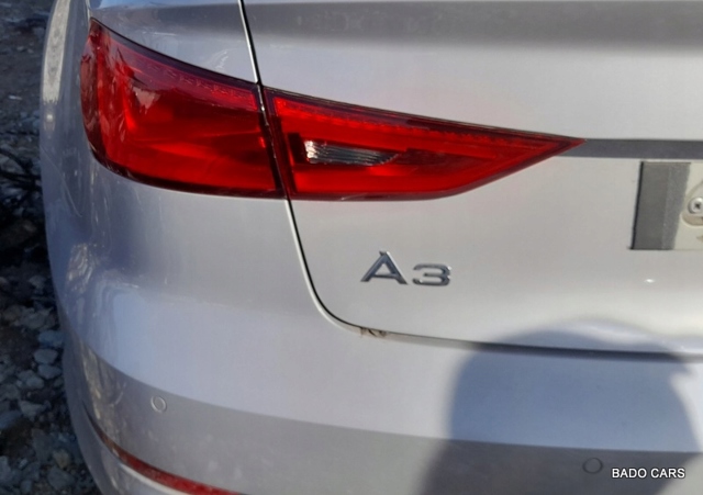 Ліхтар задній лівий, внутрішній 8V5945093H VAG