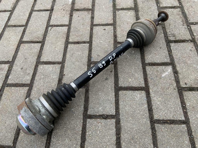 Піввісь задня, права 8W0501204F VAG