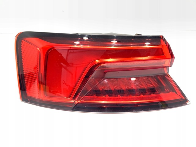 Ліхтар задній лівий, зовнішній 8W6945091D MARKET (OEM)