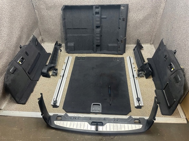 Амортизатор полиці багажника 9168507 BMW