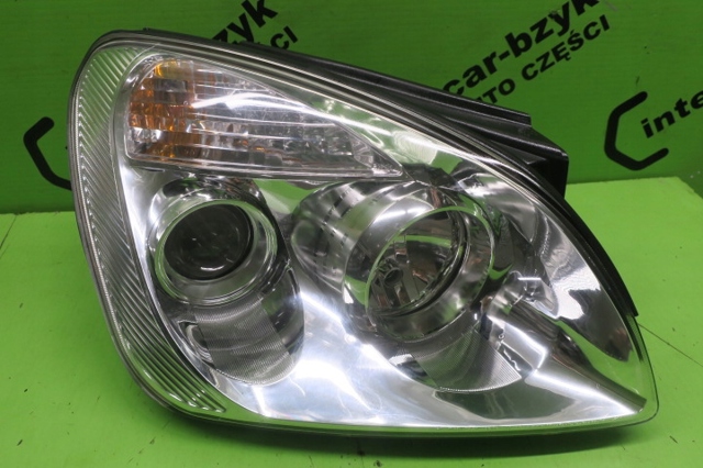 Права блок фара 921021D000 HYUNDAI