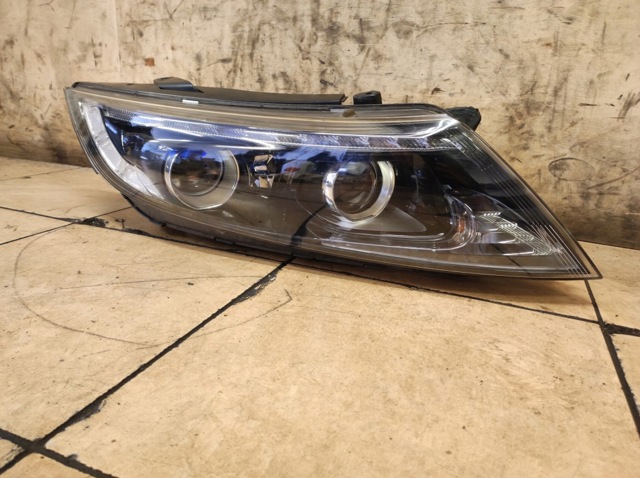 Фара правая 921022T570 HYUNDAI