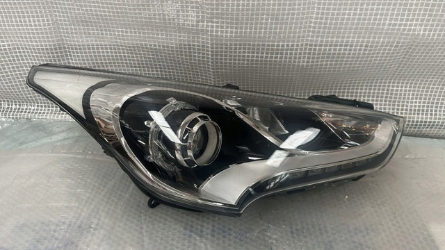 Фара комбінована, передня 921022V160 HYUNDAI