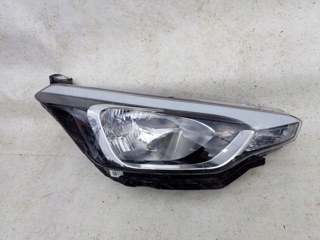 Права блок фара 92102C8000 HYUNDAI