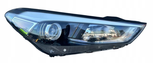 Фара передня права 92102D7000 HYUNDAI