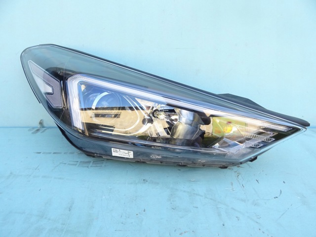 Фара основна права 92102D7500 HYUNDAI