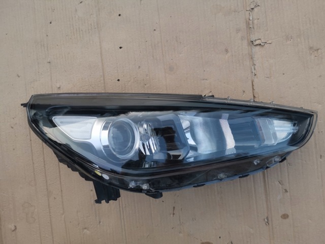 Основна фара - вставка 92102G4060 HYUNDAI
