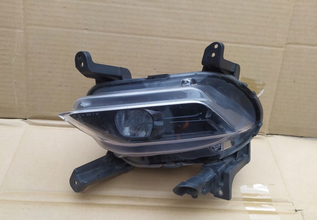 Ліва протитуманна фара 92201S1110 HYUNDAI