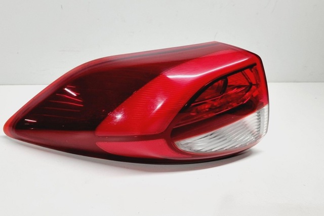 Задня ліва зовнішня фара 92401D7100 HYUNDAI