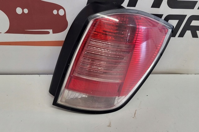Задні ліхтарі 93182993 OPEL