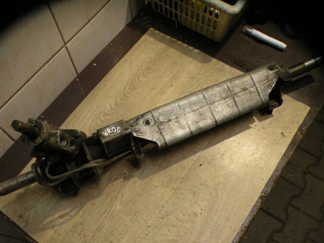 Рейковий рульовий механізм 9492857 VOLVO