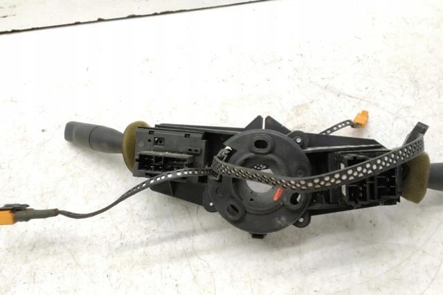 Перемикач підрульовий, правий 96049597ZL PEUGEOT