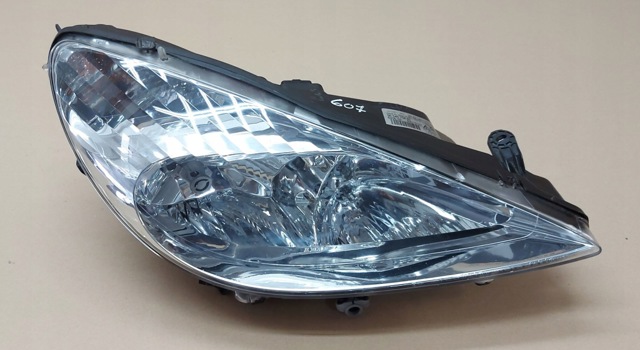 Фара основна права 9654670880 PEUGEOT