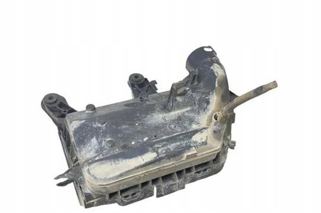 Корпус повітряного фільтра 9673061080 PEUGEOT