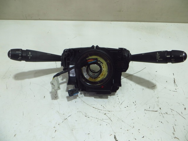 Перемикачі 98000223XT PEUGEOT