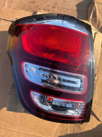 Задня ліва зовнішня фара 9803928880 PEUGEOT