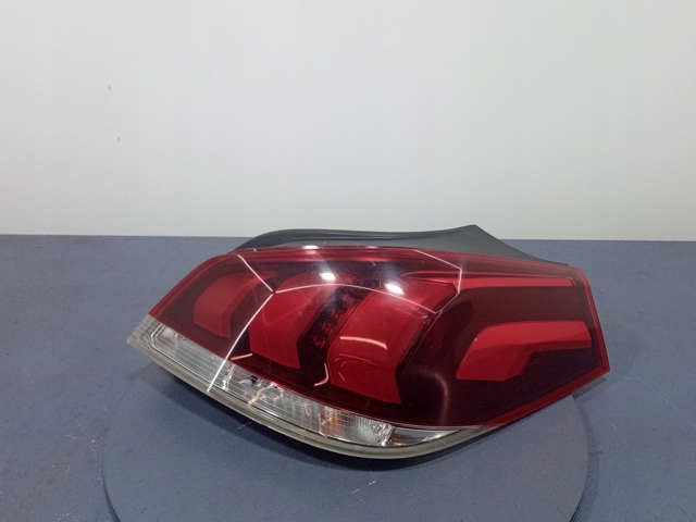Задній правий стоп 9807242680 PEUGEOT