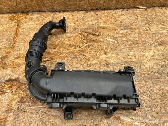 Коробка фільтра 9812735680 PEUGEOT