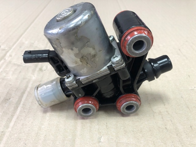Дозуючий клапан насоса ad blue A0001531059 MERCEDES